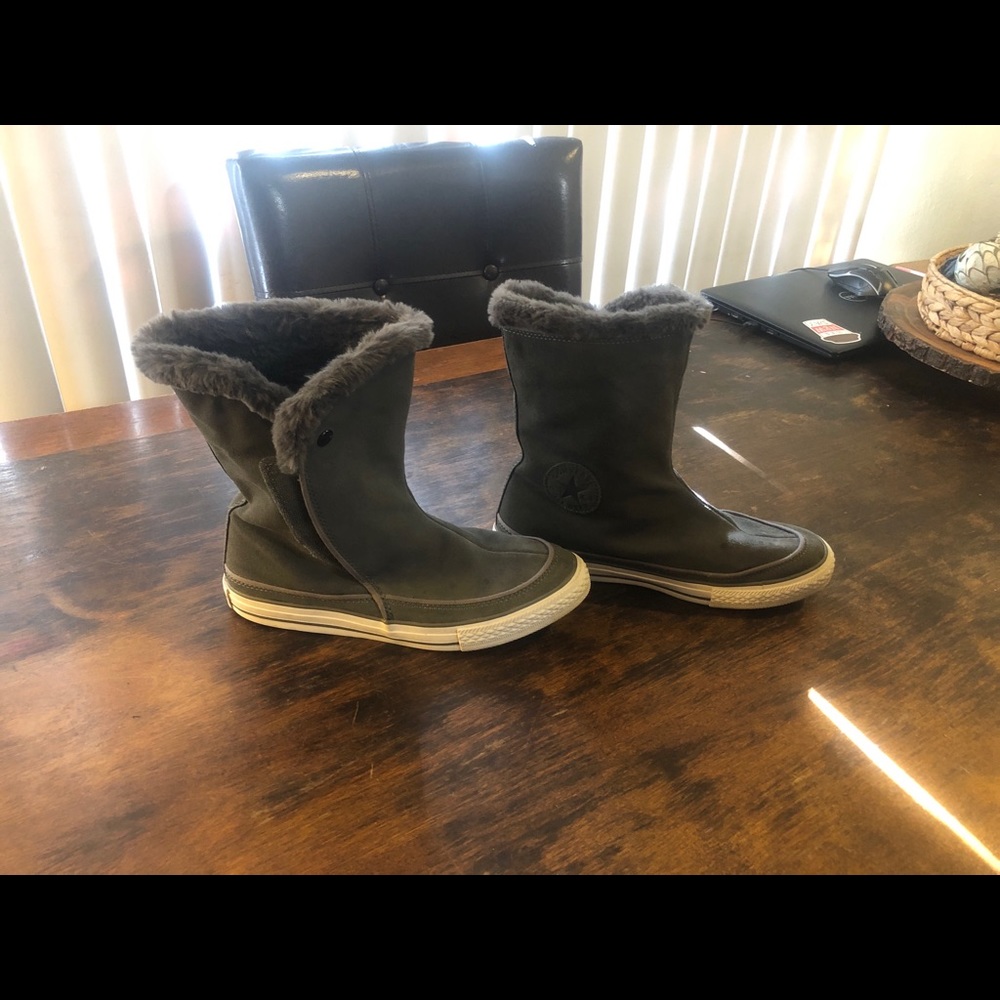 Converse Grey Suede Leather womens 8.5 velcro boots
